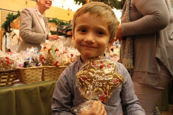 Auf der Weihnachtsschau der CS Schwesterngemeinschaft findet sich bestimmt jeder etwas – egal ob Groß oder Klein. © CS Caritas Socialis