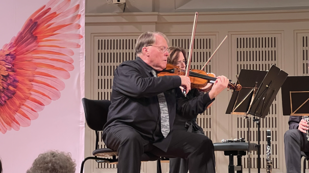 Peter Wächter übernahm die musikalische Leitung für den Benefizabend
