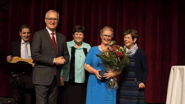 Robert Oberndorfer Sr. Susanne Krendelsberger, Barbara Schwarzmann (Preisträgerin) und Charlotte Staudinger.